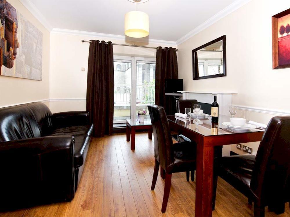 Staycity Aparthotels, Dublin, Christchurch Eksteriør billede